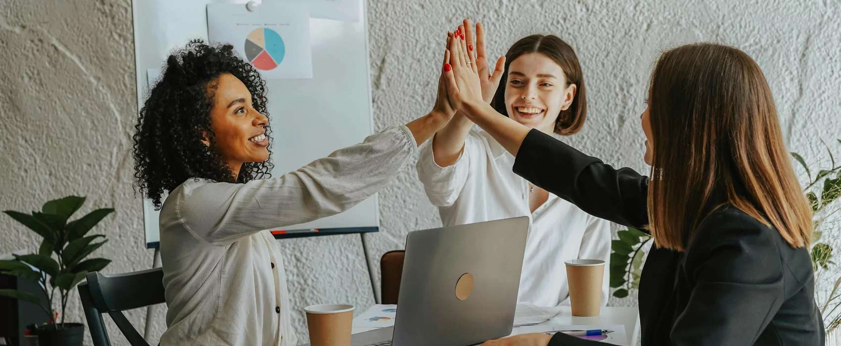 Akoestiek die bijdraagt aan welzijn en werkplezier