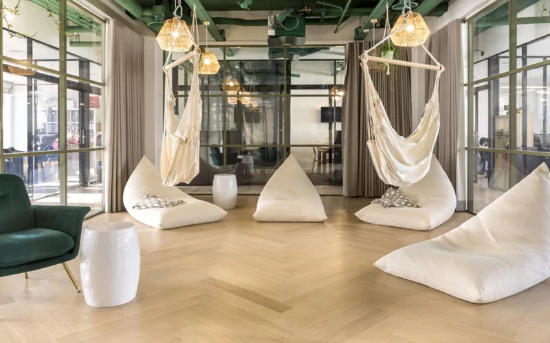 Gaan werken en ontspanning hand in hand?